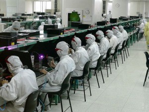 main_1024px-Electronics_factory_in_Shenzhen